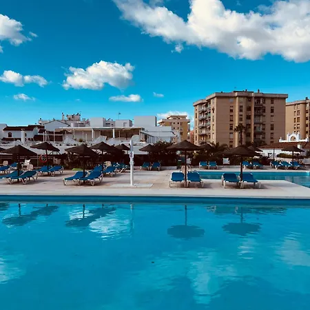 Estudio En Nogalera Con Piscina *