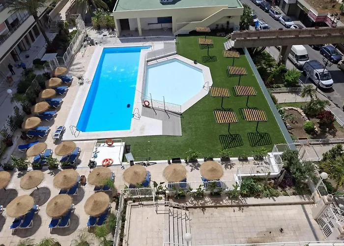 Estudio En Nogalera Con Piscina *