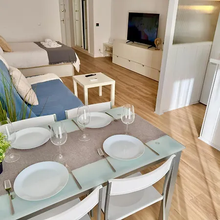 Estudio En Nogalera Con Piscina 아파트