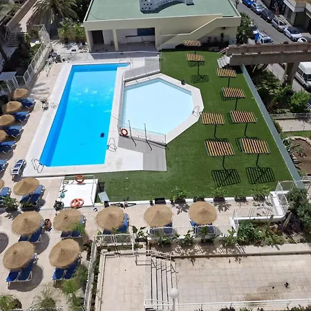 Estudio En Nogalera Con Piscina *